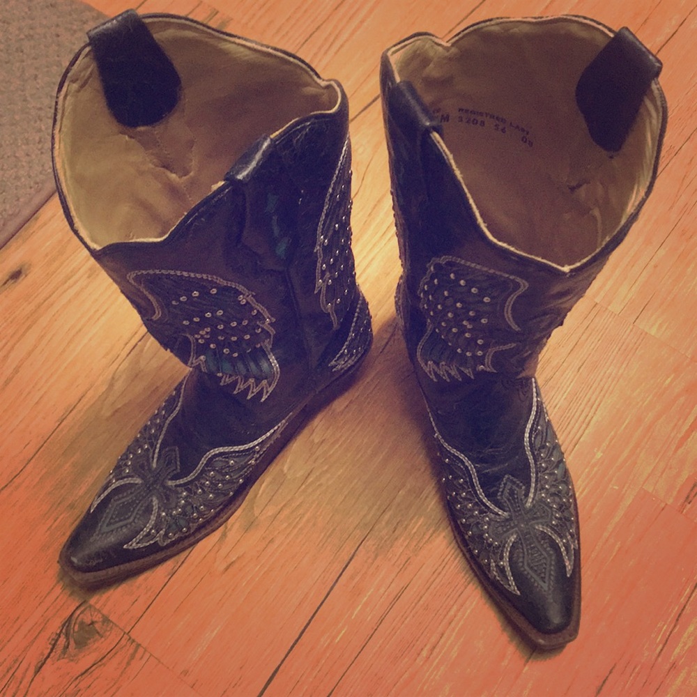 Corral boots